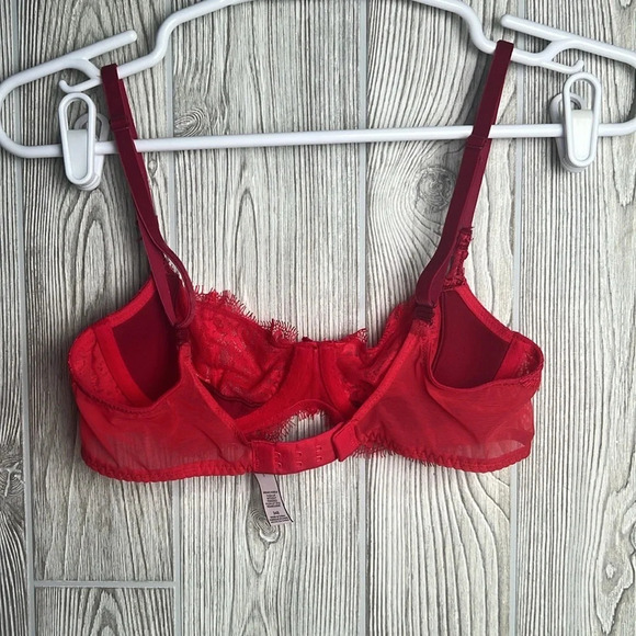 Victoria’s Secret Red Lace Dream Angels Push Up Without Padding 34 B - Picture 5 of 5
